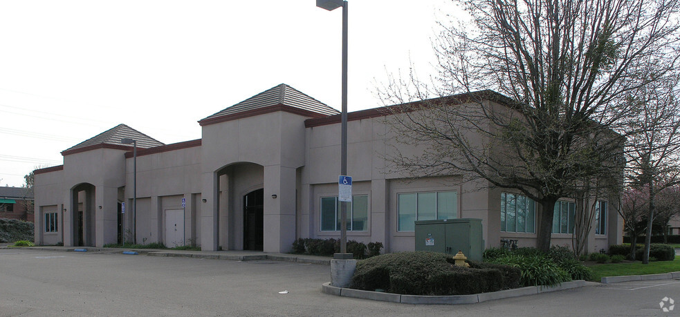 3101 W March Ln, Stockton, CA for sale - Building Photo - Image 2 of 4