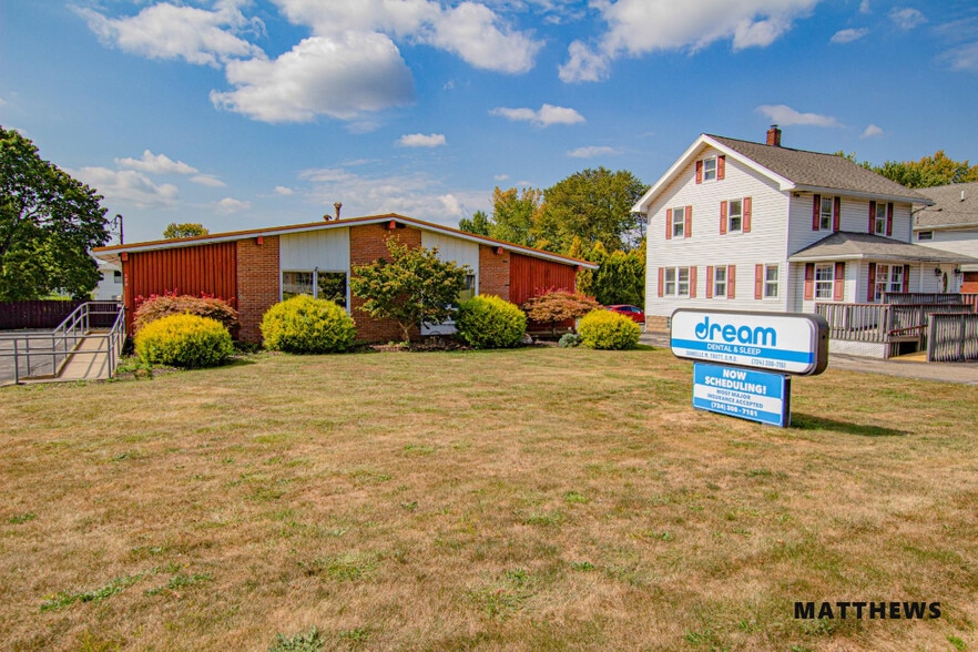 175 N Buhl Farm Dr, Hermitage, PA for sale - Building Photo - Image 2 of 3