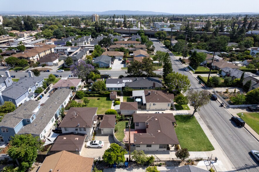 616 S 5th Ave, Monrovia, CA à vendre - Photo du bâtiment - Image 2 de 10