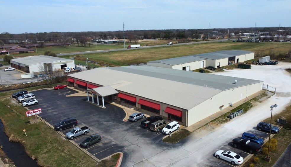 2013 N 13th St, Rogers, AR for sale - Building Photo - Image 1 of 16