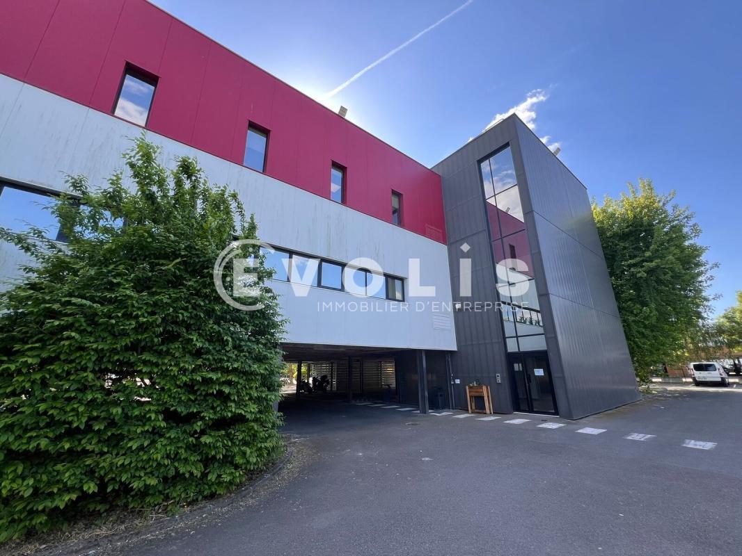 3 Allée Pierre-Gilles De Gennes, Mérignac à louer Photo du bâtiment- Image 1 de 8