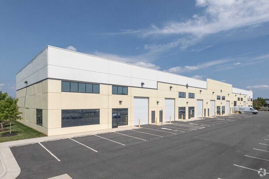 44900 Falcon Pl, Sterling, VA à vendre - Photo principale - Image 1 de 5