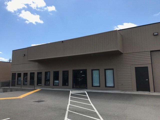 4120-4122 River Rd N, Keizer, OR à louer - Photo du bâtiment - Image 2 de 3