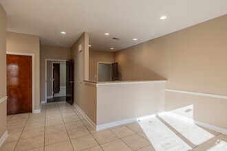 375 Dover Rd, Clarksville, TN for lease Interior Photo- Image 2 of 12