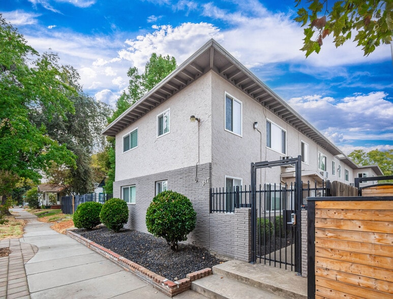 1817 W St, Sacramento, CA for sale - Building Photo - Image 2 of 16
