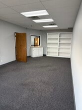 4245 Kemp Blvd, Wichita Falls, TX for lease Interior Photo- Image 1 of 6