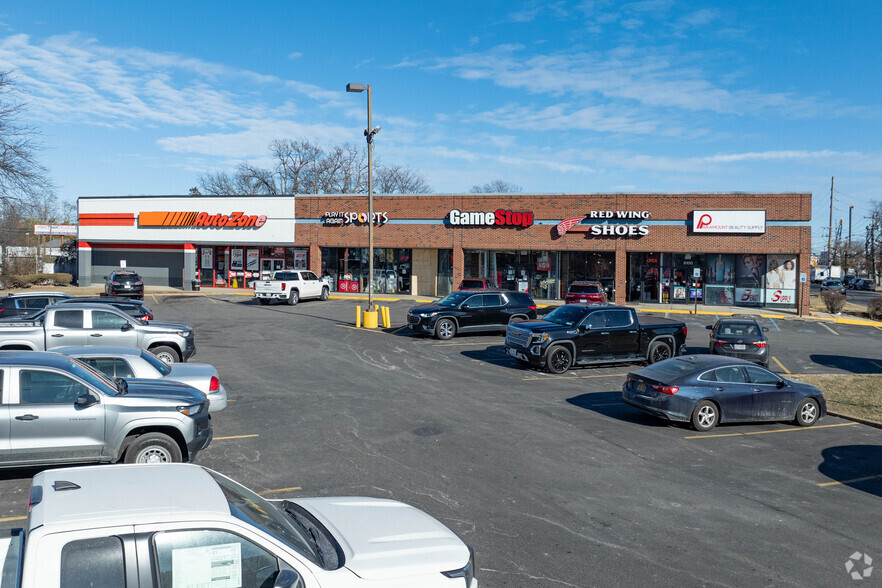 6100-6180 Sunrise Hwy, Massapequa, NY for lease - Building Photo - Image 2 of 4