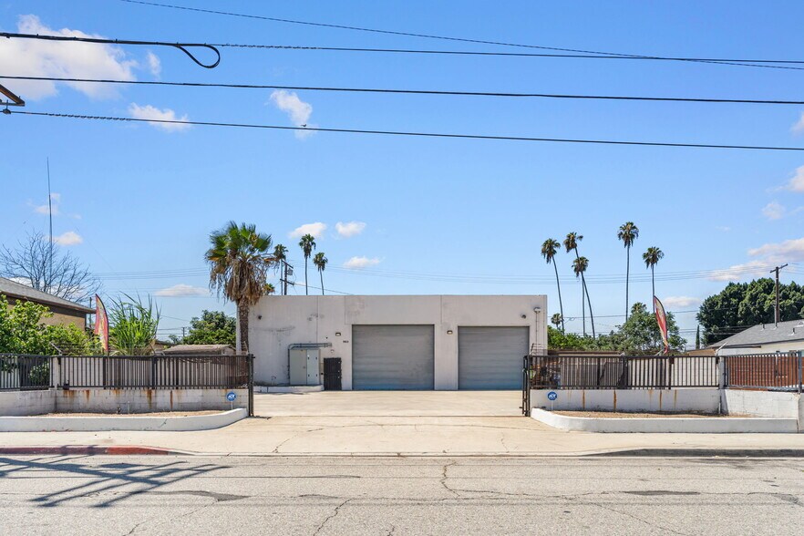 960 W 1st St, Pomona, CA à vendre - Photo du bâtiment - Image 1 de 23