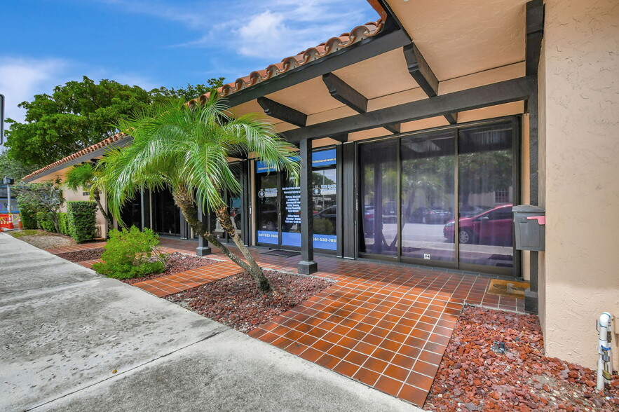 101 N J St, Lake Worth, FL for lease - Building Photo - Image 3 of 34