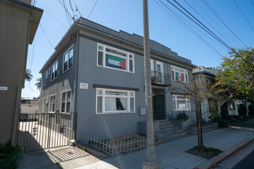 1042 E Broadway, Long Beach, CA à vendre - Photo du bâtiment - Image 2 de 13