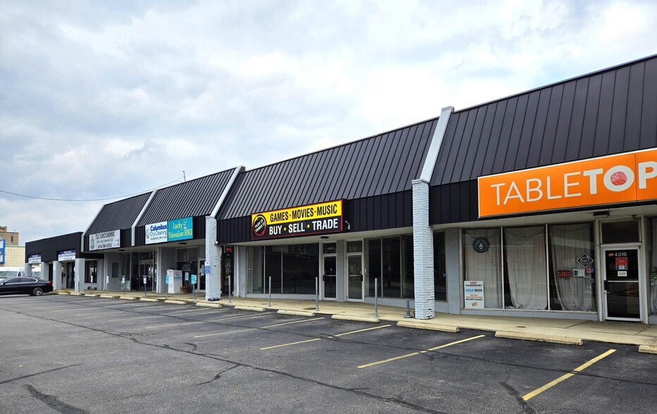 4308-4342 N High St, Columbus, OH for lease - Building Photo - Image 3 of 4
