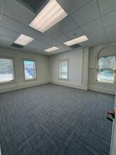 853 Lincoln Way, Auburn, CA for lease Interior Photo- Image 2 of 10