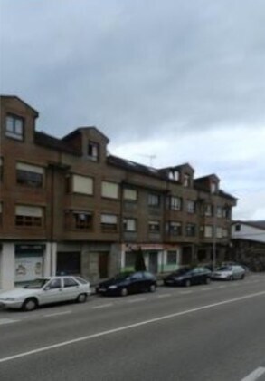 Immeuble residentiel dans Piloña, Asturias à vendre Photo du bâtiment- Image 1 de 2