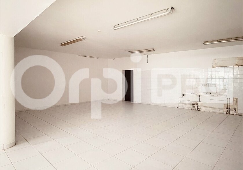 Office in Dax for lease - Interior Photo - Image 2 of 4