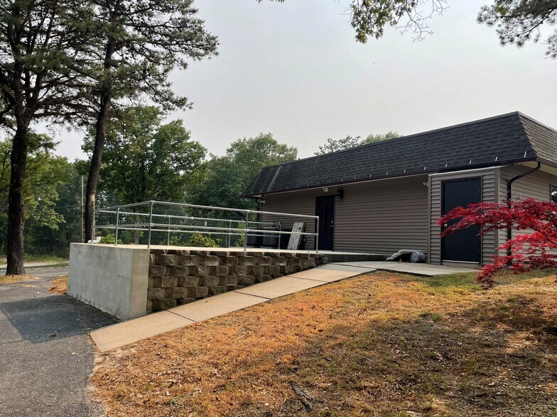 5050 W Hurley Pond Rd, Wall, NJ à louer - Photo du bâtiment - Image 3 de 4
