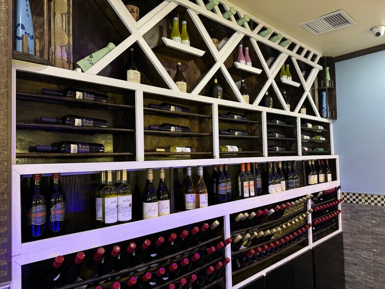 394 W Virginia St, Crystal Lake, IL à vendre - Photo intérieure - Image 3 de 8