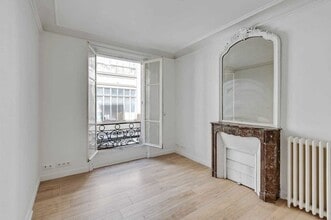 7 Rue Du Faubourg Montmartre, Paris for lease Interior Photo- Image 2 of 7