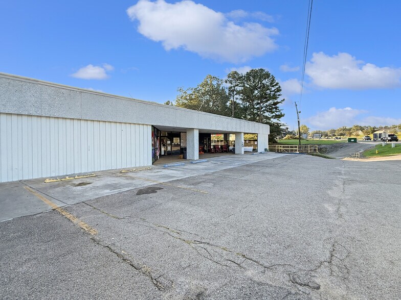 2405 Decatur Hwy, Gardendale, AL à vendre - Photo du bâtiment - Image 2 de 16