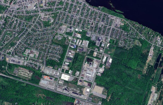 More details for 847 Cameron St, Hawkesbury, ON - Land for Sale