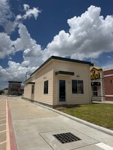 2008 S Wayside Dr, Houston, TX à louer Photo intérieure- Image 1 de 4