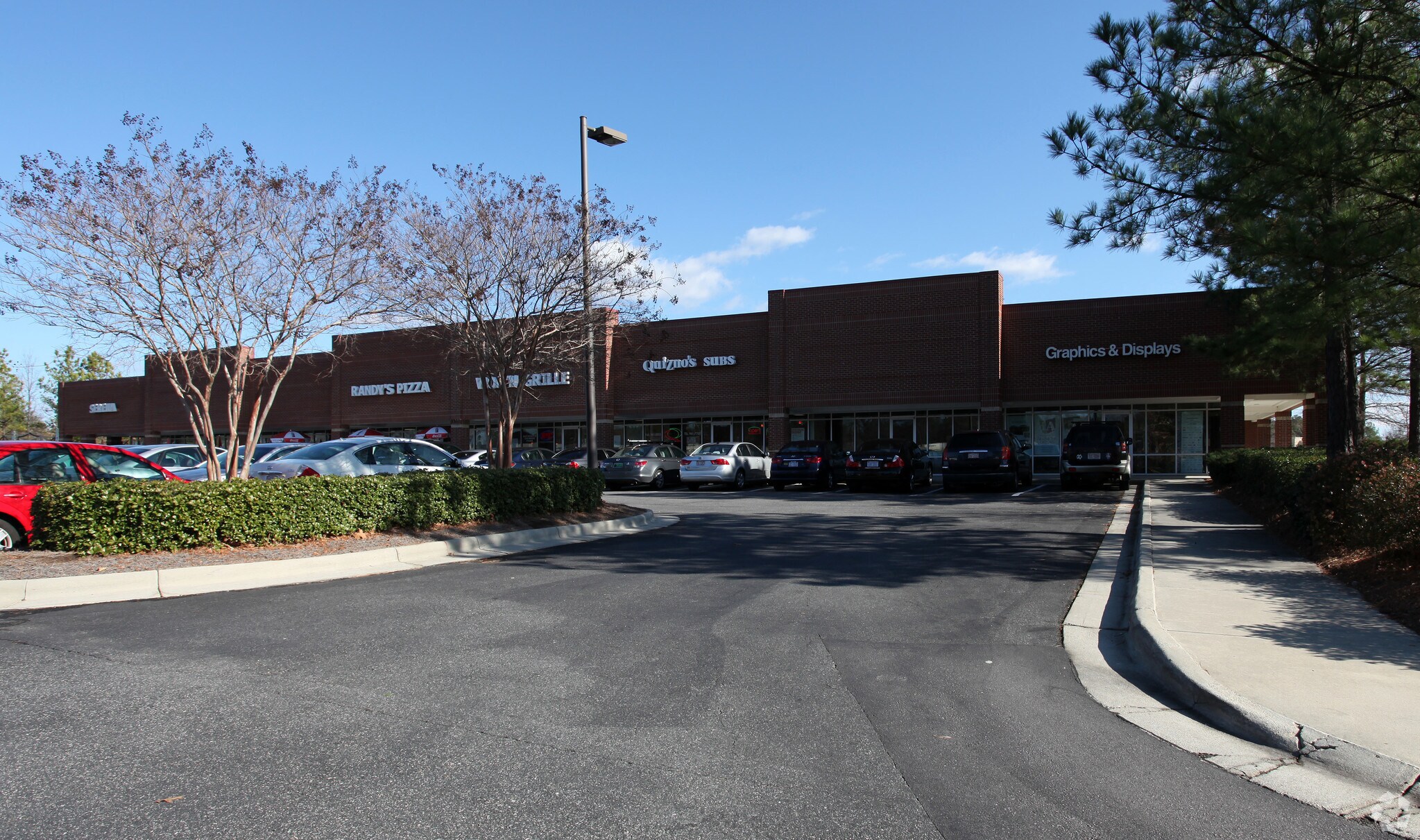 5311 S Miami Blvd, Durham, NC à louer Photo principale- Image 1 de 4