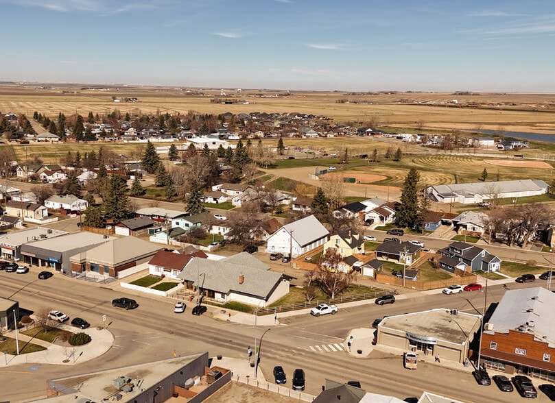 420 Highway Av N, Picture Butte, AB for sale - Building Photo - Image 3 of 5