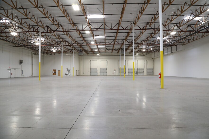 3011 E Broadway Ave, Phoenix, AZ for lease - Interior Photo - Image 2 of 4