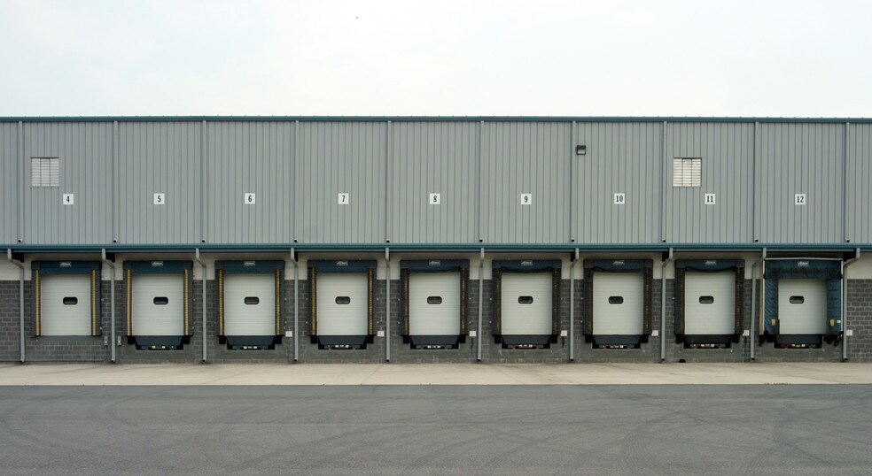 355 Independence Ave, Mechanicsburg, PA à louer - Autre - Image 2 de 18