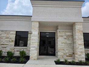 28111 S Firethorne Rd, Katy, TX for lease Building Photo- Image 1 of 12