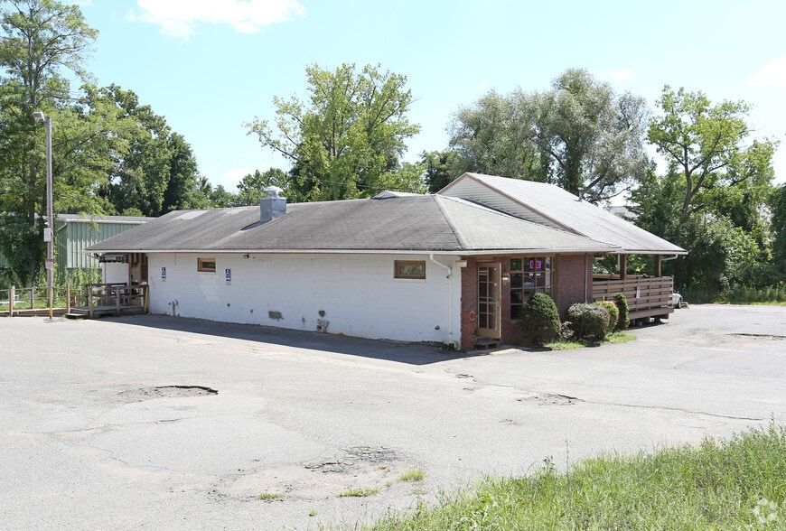 287 N Elm St, Westfield, MA for sale - Building Photo - Image 2 of 60