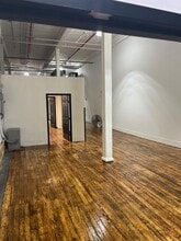 426 Metacom Ave, Warren, RI for lease Interior Photo- Image 1 of 5