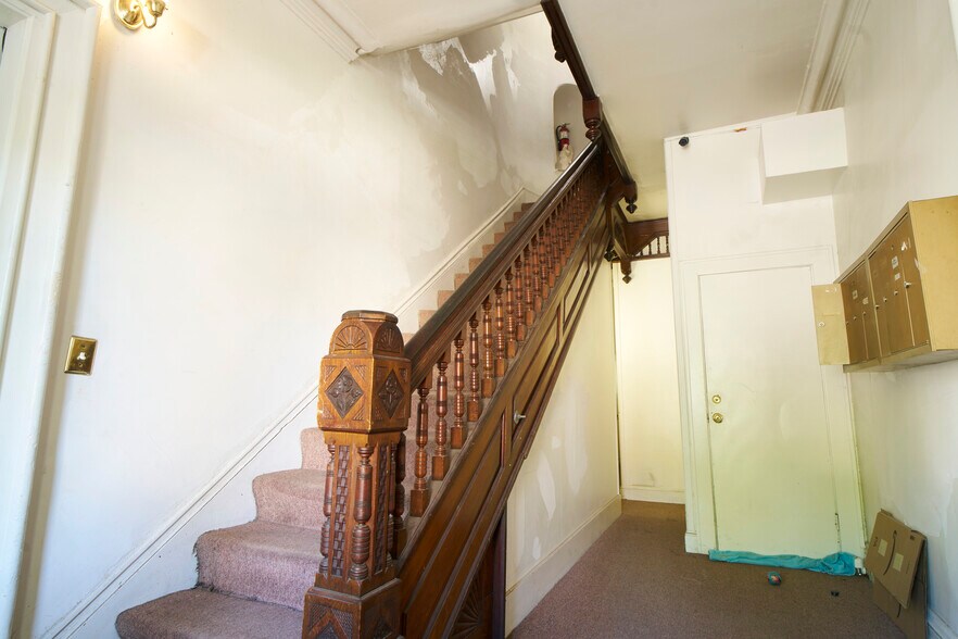31 Green St, Kingston, NY à vendre - Photo du bâtiment - Image 3 de 10