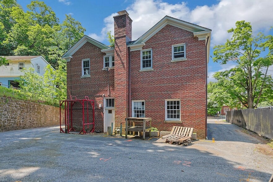 11 Senter St, Chappaqua, NY for sale - Building Photo - Image 3 of 12