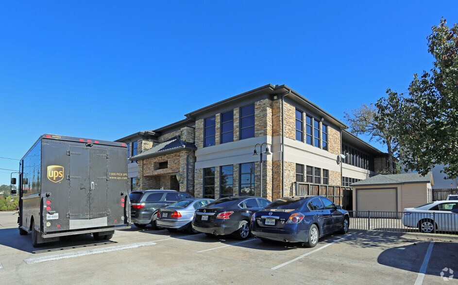 5325 Katy Fwy, Houston, TX à vendre - Photo du bâtiment - Image 3 de 3
