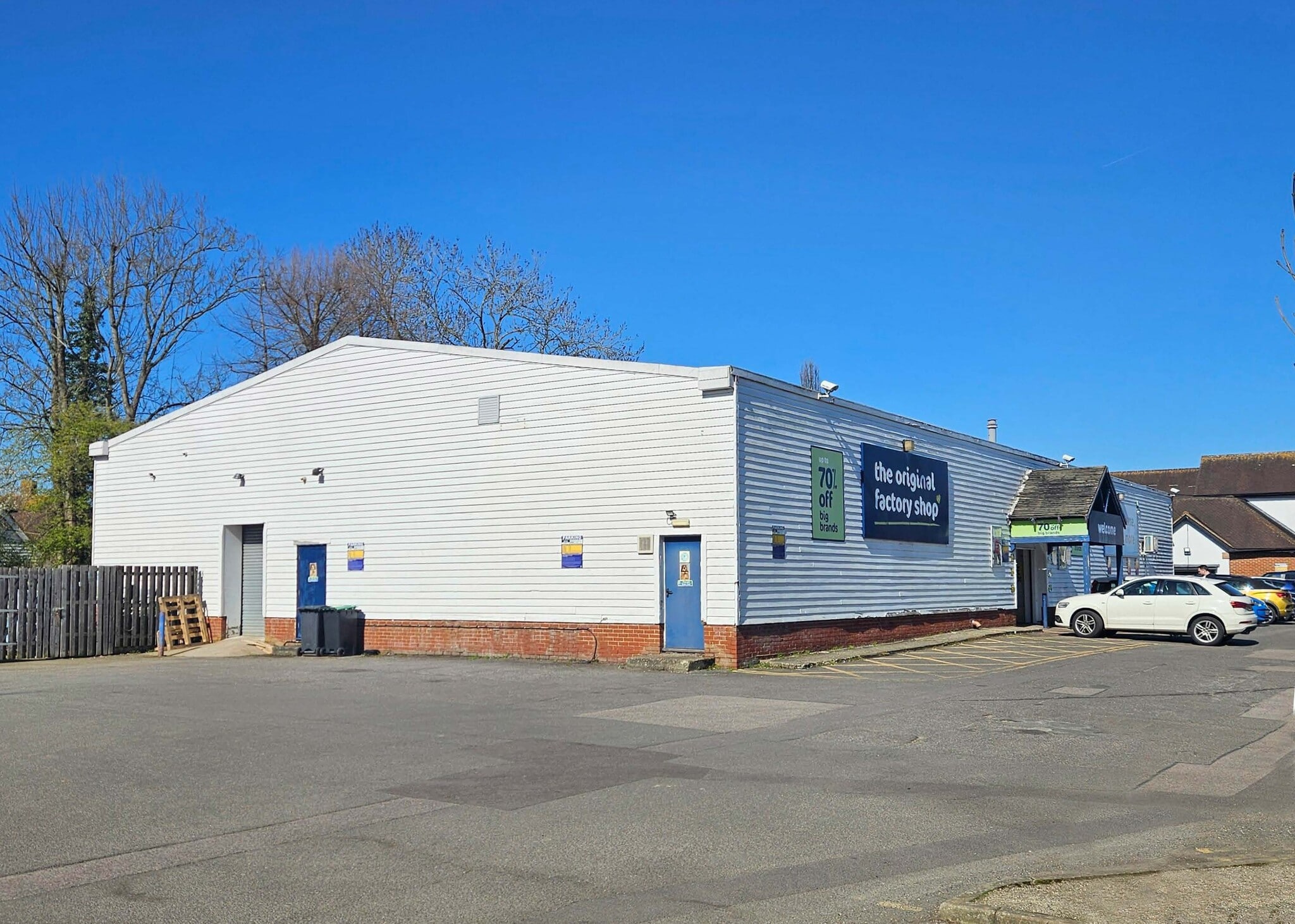 High St, Headcorn for lease Primary Photo- Image 1 of 4