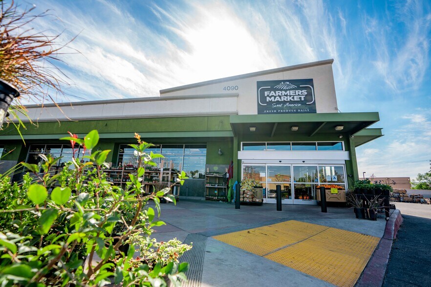 4080 Madison St, Riverside, CA à louer - Photo du bâtiment - Image 2 de 3