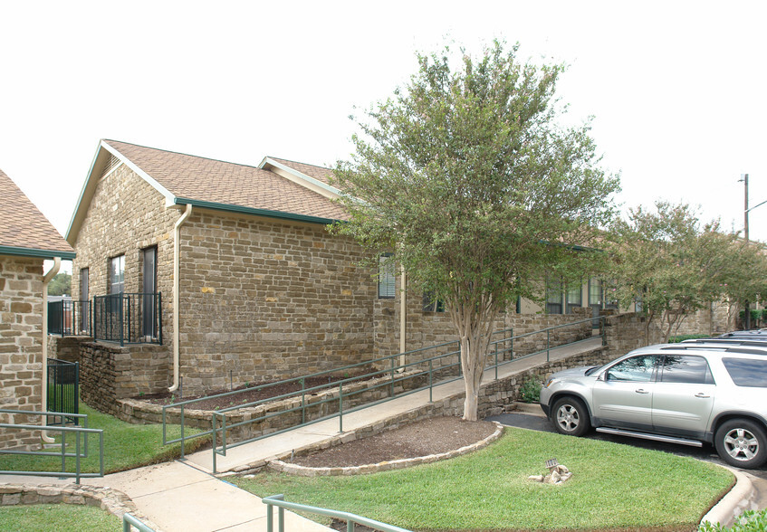 13740 Research Blvd, Austin, TX for sale - Building Photo - Image 1 of 1