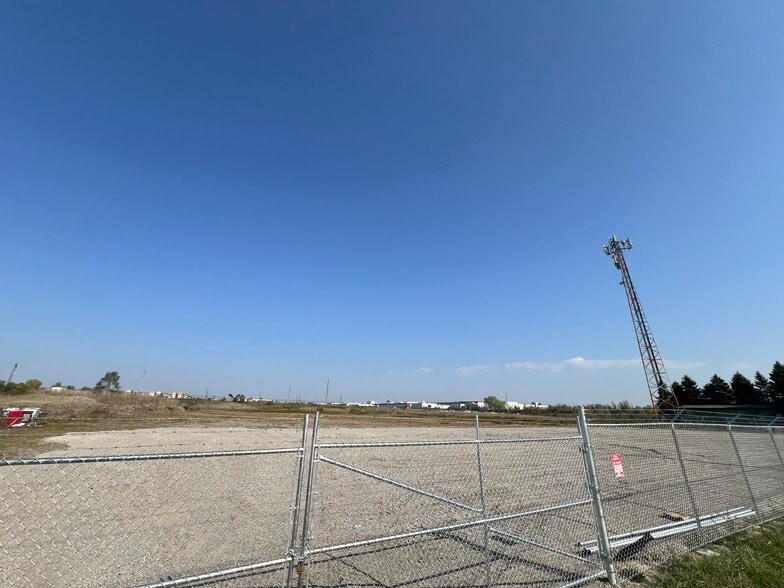 1190 Phillip Murray Av, Oshawa, ON for lease - Building Photo - Image 2 of 6