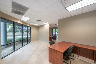 6602 Executive Park Ct, Jacksonville, FL for lease Interior Photo- Image 2 of 3