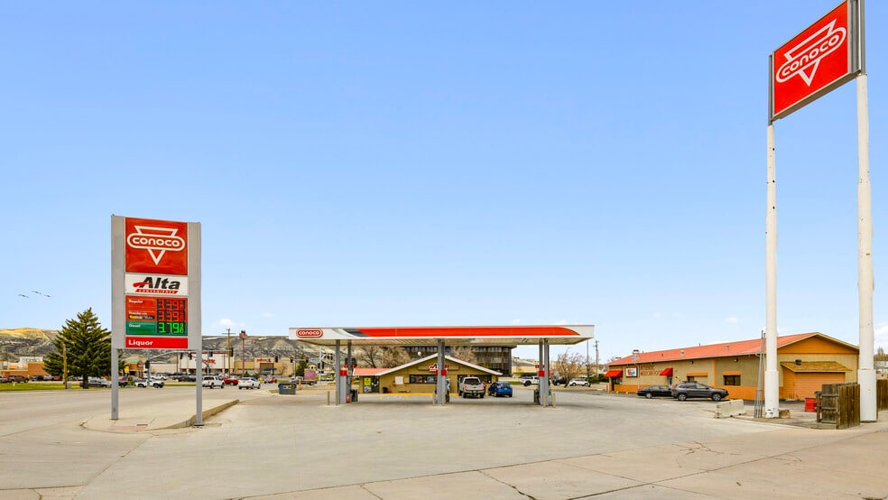2506 Dewar Dr, Rock Springs, WY for sale - Building Photo - Image 2 of 8