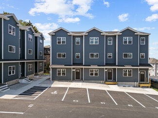 Plus de détails pour 75-81 Hunter St, Fall River, MA - Multi-résidentiel à vendre