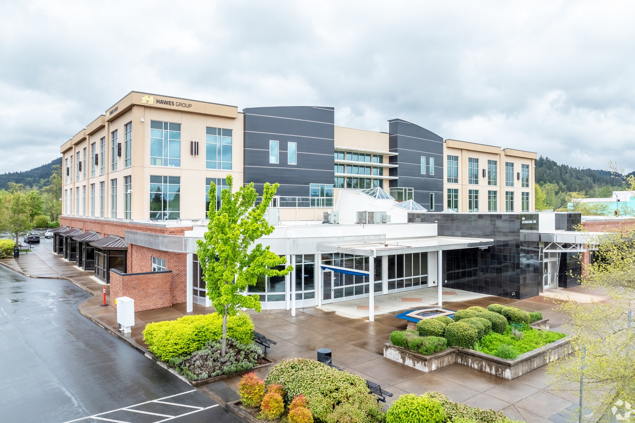 400 International Way, Springfield, OR for sale Building Photo- Image 1 of 24