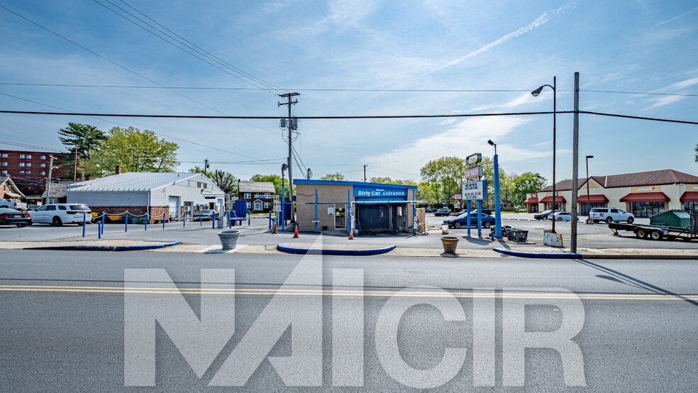 702 Quentin Rd, Lebanon, PA à vendre - Photo du bâtiment - Image 3 de 8