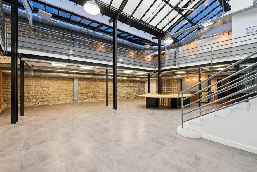 205 Rue Du Faubourg Saint-Martin, Paris à louer - Photo intérieure - Image 2 de 14