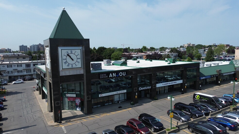 6355-6455 Rue Jean-Talon E, Saint-leonard, QC à louer - Photo du bâtiment - Image 3 de 13