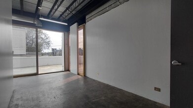 1612 Cleveland Ave, Atlanta, GA for lease Interior Photo- Image 1 of 13