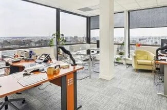 More details for 4-6 Rue D'Orleans, Saint-Cloud - Office for Lease