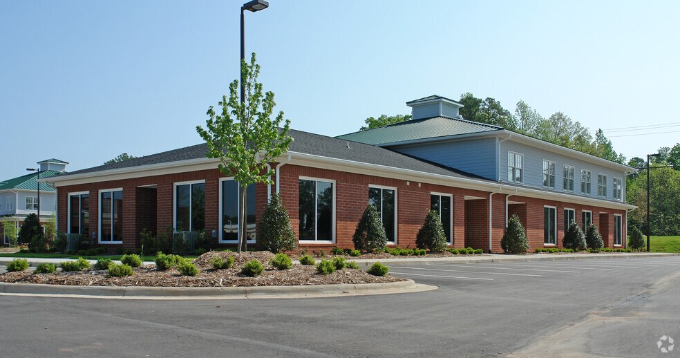 5475 Lumley Rd, Durham, NC à louer - Photo du bâtiment - Image 2 de 3