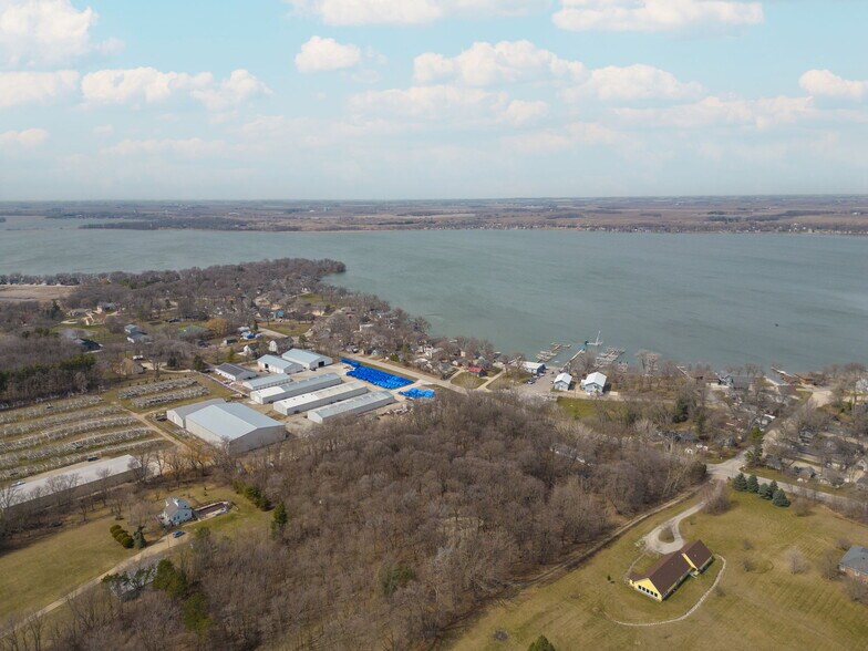 S Shore Drive, Clear Lake, IA à vendre - Photo du bâtiment - Image 3 de 17