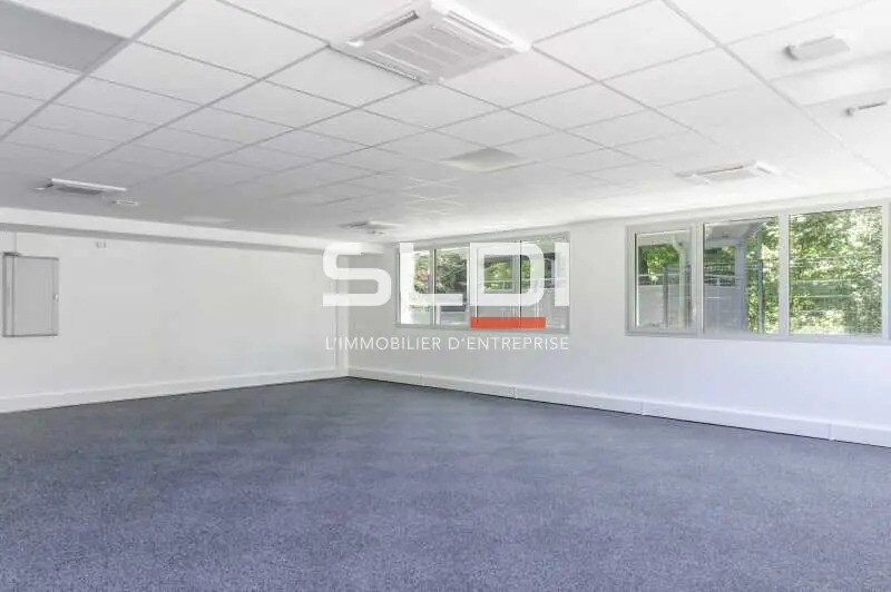 Office in Lissieu for sale - Interior Photo - Image 3 of 5
